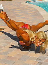 Naked Muscle Girls photo 4 of 4