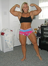Naked Muscle Girls photo 4 of 4