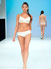 Fashion TV photo 4 of 12