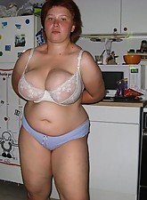 Best Amateur Mommies photo 4 of 10