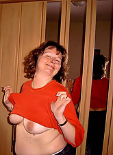 Real Mature Women photo 5 of 5