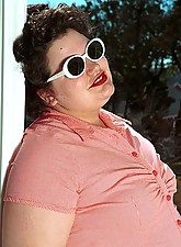 Super Sized Ladies photo 8 of 16