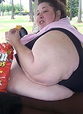 Super Sized Ladies photo 3 of 15