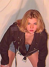 Downblouse Shots photo 2 of 10