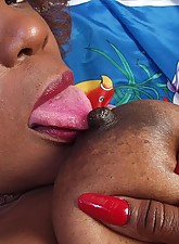 Old Grandmothers photo 7 of 8