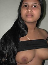 Indian GF photo 6 of 8