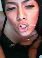 Ladyboy Uploads photo 3 of 