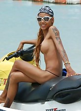 Ladyboy Uploads photo 3 of 6