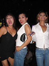 Ladyboy Uploads photo 1 of 4