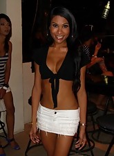 Ladyboy Uploads photo 2 of 6