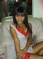 Ladyboy Uploads photo 1 of 5