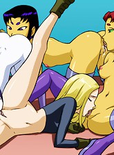 Nicole Heat photo 2 of 6