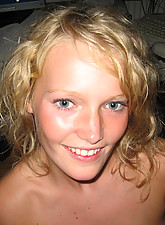 Swinger Wife photo 5 of 6