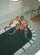 Swinger Wife photo 3 of 6