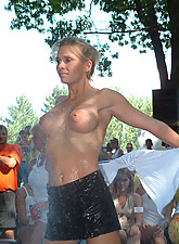 Crazy Girls photo 2 of 10