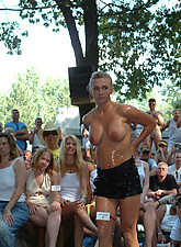 Crazy Girls photo 4 of 10