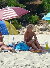 Golden Beach photo 9 of 11