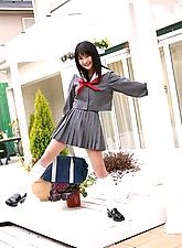 Japan Schoolgirls photo 2 of 5