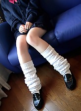 Japan Schoolgirls photo 2 of 5