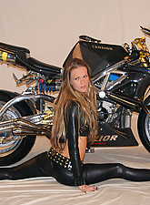 Spandex Voyeur photo 7 of 8