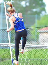 Spandex Voyeur photo 4 of 8